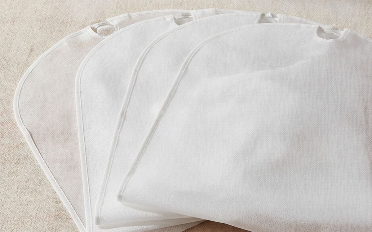 Whitmor Breathable Garment Bags (Set of 6)